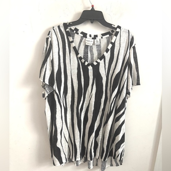 Rachel Zoe Tops - Rachel Zoe Womens Blouse 3X Zebra Print Artsy White Black Boho Resort Casual Top